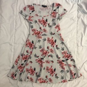 White floral tee dress